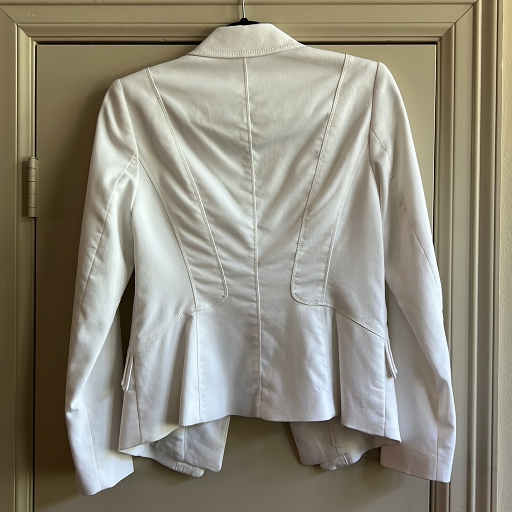 WHBM WHITE BLAZER SIZE 2 - Picture 3 of 3